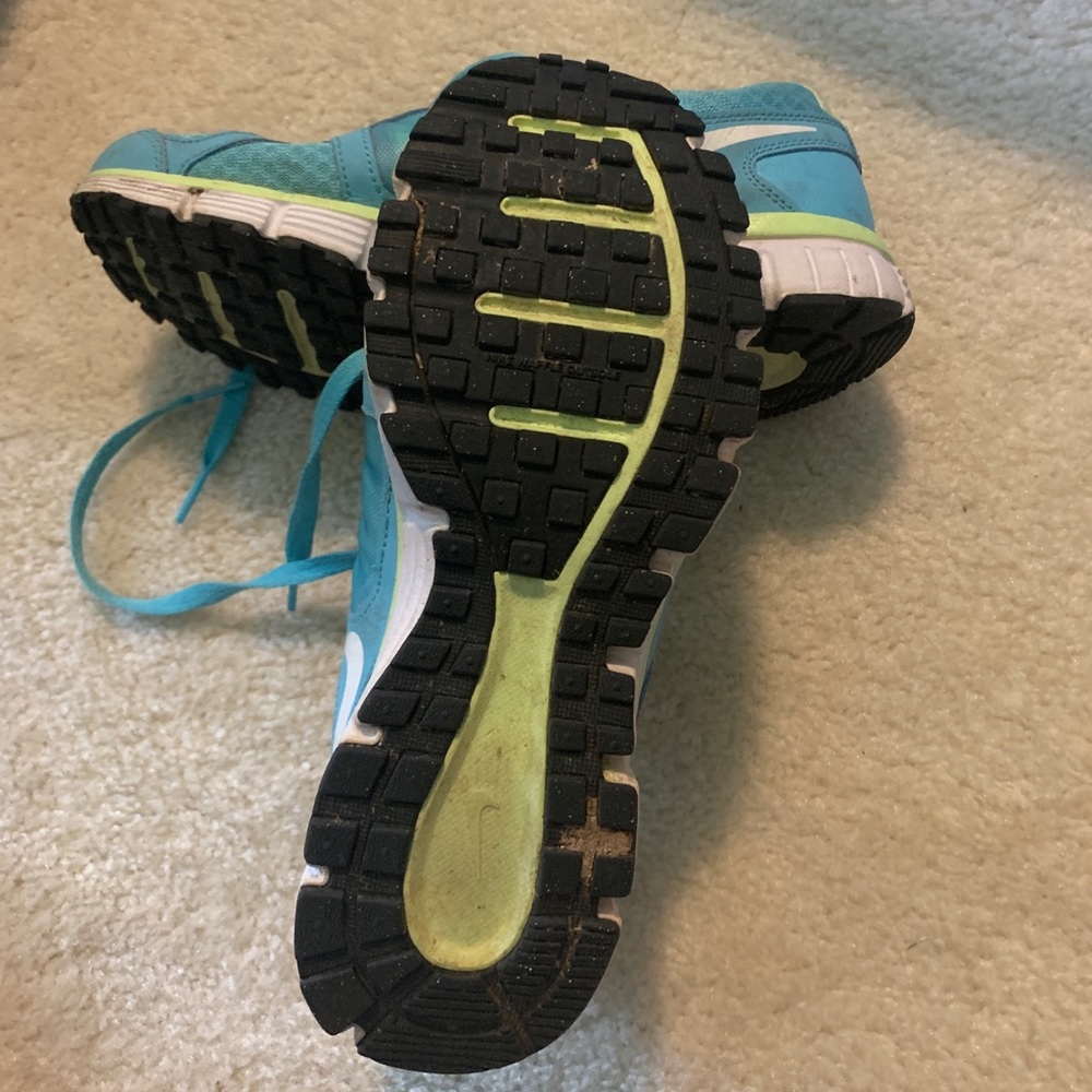 Nikes! - Picture 3 of 4